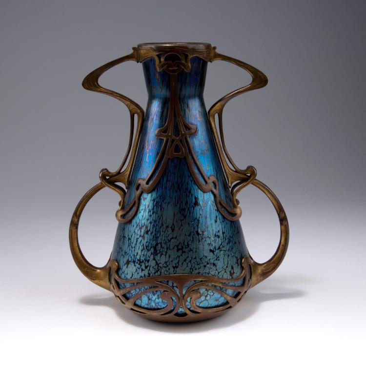 Bild 1 zu Objekt, Vase with metal mounting, c1900-05, L&ouml;tz Wwe., Klosterm&uuml;hle, 120 396