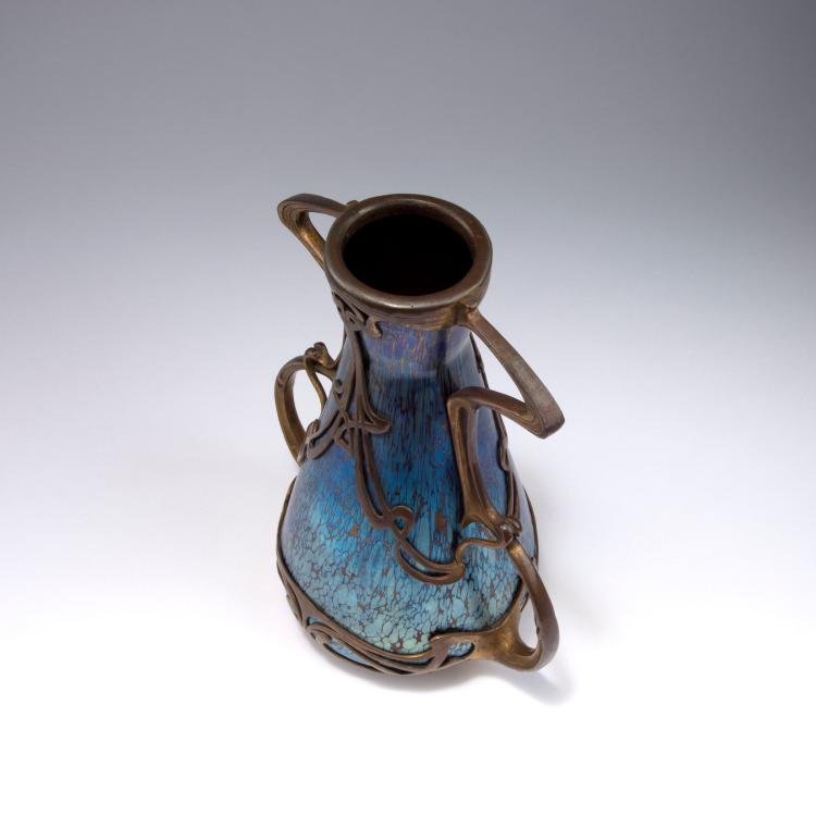 Bild 2 zu Objekt, Vase with metal mounting, c1900-05, L&ouml;tz Wwe., Klosterm&uuml;hle, 120 396