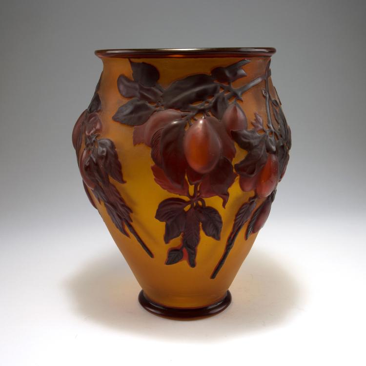 Bild 1 zu Objekt, 'Prunes' souffl&eacute; vase, 1920-25, Gall&eacute;, Emile, Nancy, 120 250