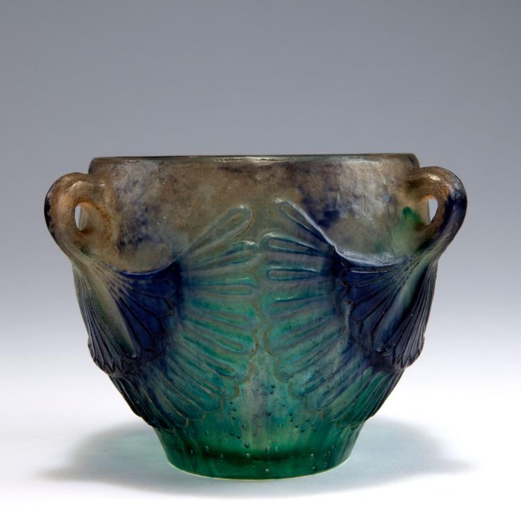 Bild 1 zu Objekt, 'Lotus' vase with handles, 1924, Gabriel Argy-Rousseau, Argy-Rousseau, Gabriel, Paris, 120 1
