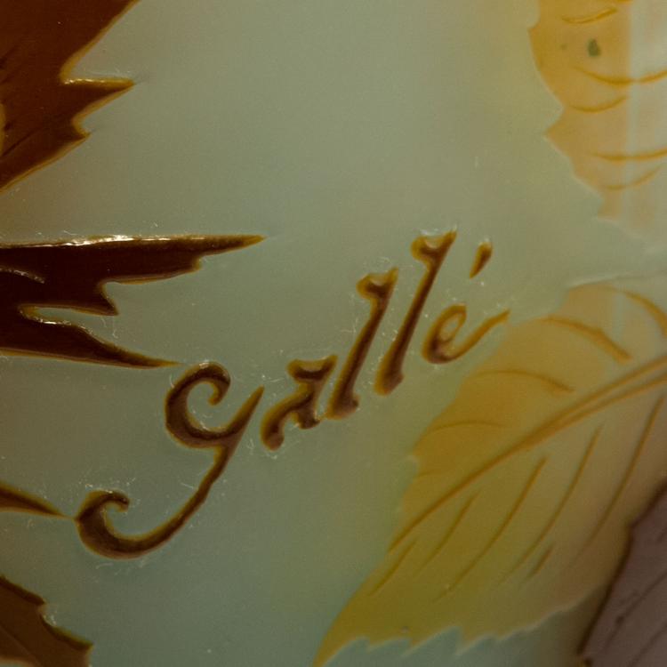 Bild 2 zu Objekt, 'Noisettiers' vase, 1920s, Gall&eacute;, Emile, Nancy, 120 273