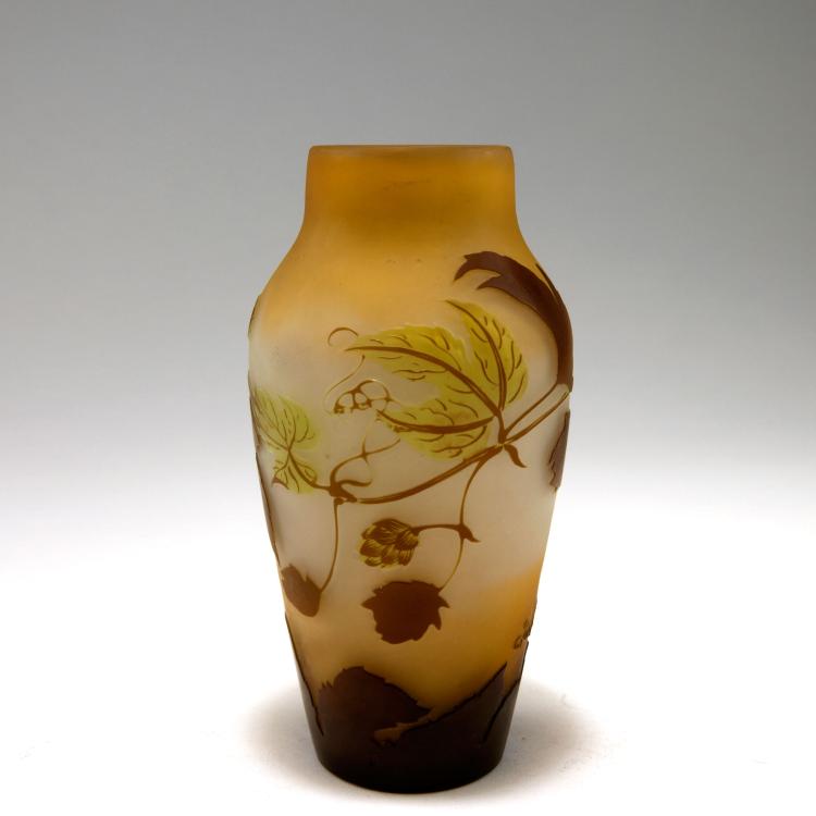 Bild 1 zu Objekt, 'Houblon' vase, 1906-14, Gall&eacute;, Emile, Nancy, 120 232