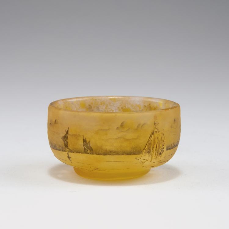 Hauptbild zu Objekt, 'Voiliers, coucher de soleil' spice dish, c1910, Daum Fr&egrave;res, Nancy, 120 94
