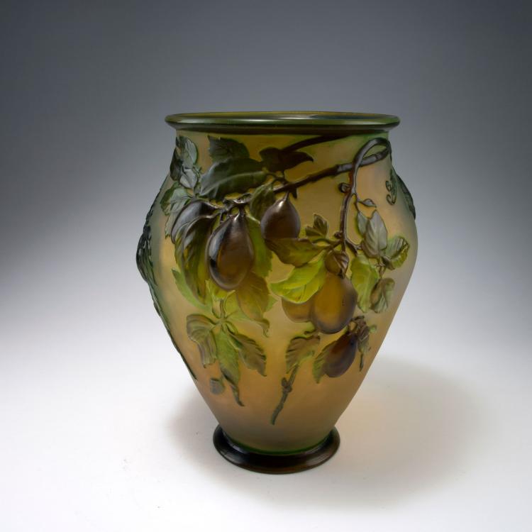 Bild 2 zu Objekt, 'Prunes' souffl&eacute; vase, 1920-25, Gall&eacute;, Emile, Nancy, 120 249