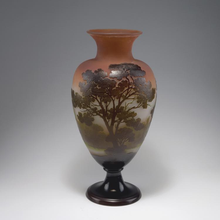 Hauptbild zu Objekt, Tall 'Paysage lacustre' vase, 1906-14, Gall&eacute;, Emile, Nancy, 120 241