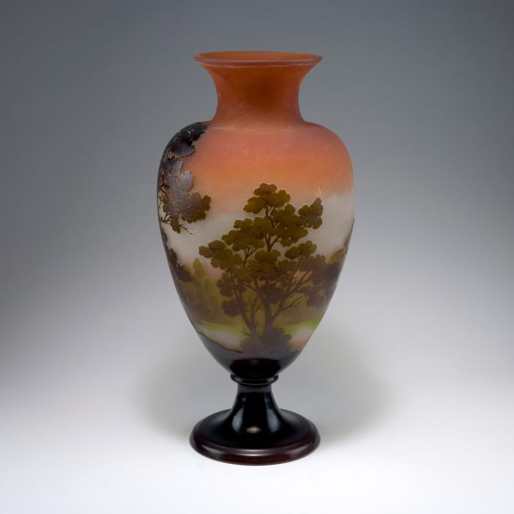 Bild 1 zu Objekt, Tall 'Paysage lacustre' vase, 1906-14, Gall&eacute;, Emile, Nancy, 120 241
