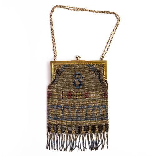 Stahlperlen-Handtasche 'S', um 1910
