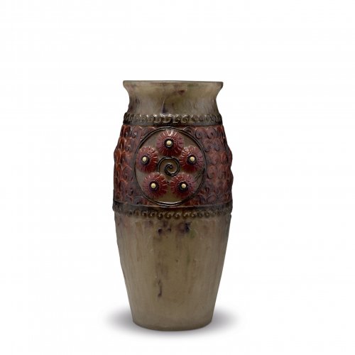 Vase 'Médaillons de fleurs', 1925