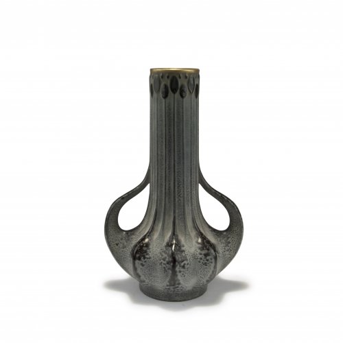 Henkelvase, um 1902