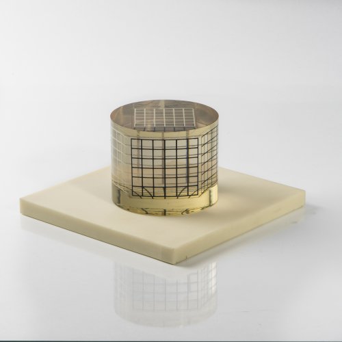 Multiple 'Deformazione ottico-dinamica di un cubo in un cilindro, Serie a Reticolo L', 1959-1963