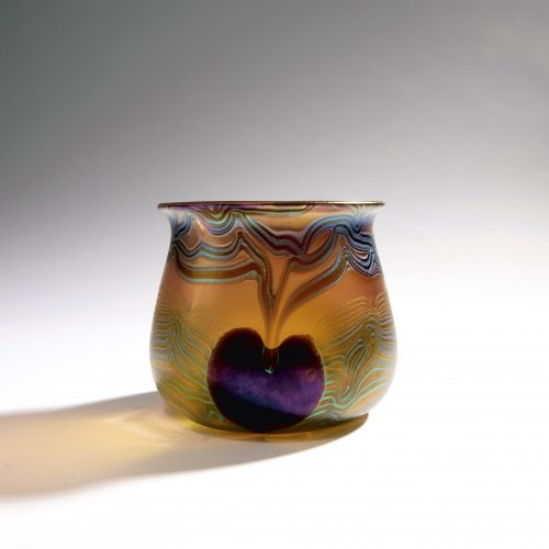 Vase mit Herzen, 1902