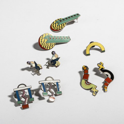 Four pairs of earrings and a brooch, 1980s