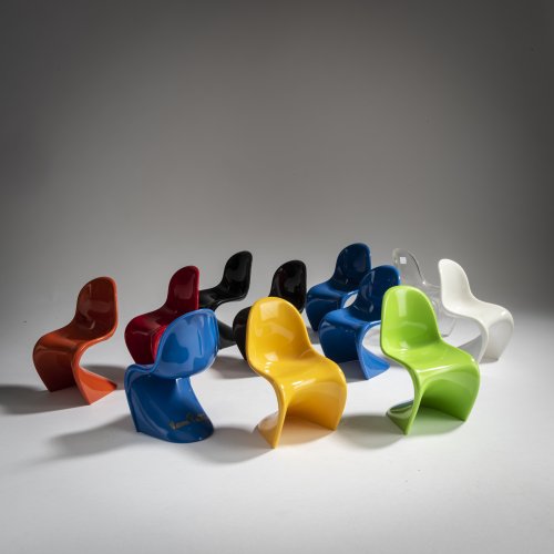 11 Miniatur-Sitzmöbel 'Panton Stuhl'