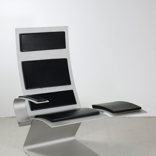 Prototyp 'Airport chair' mit Ablagefläche