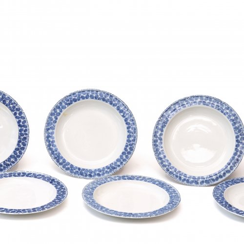 Six dining plates, 1903-05