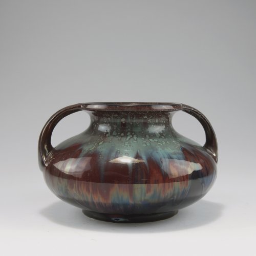 Vase with handles, c1903