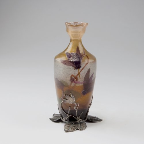 Marqueterie-Vase 'Cyclamens' mit Montierung, um 1900