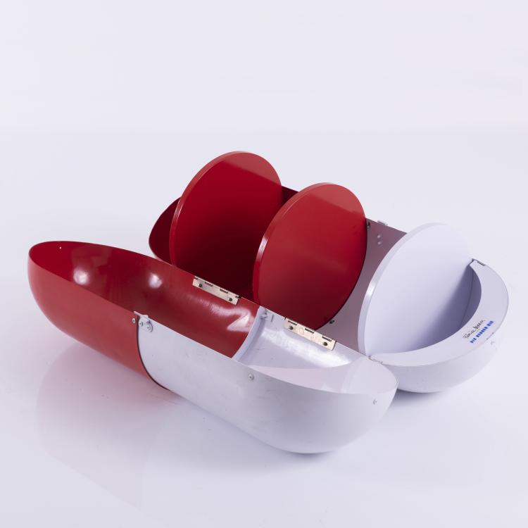 Bild 2 zu Objekt, Schr&auml;nkchen 'Gelule', 2004, Dix Heures Dix, Frankreich, 143B 482