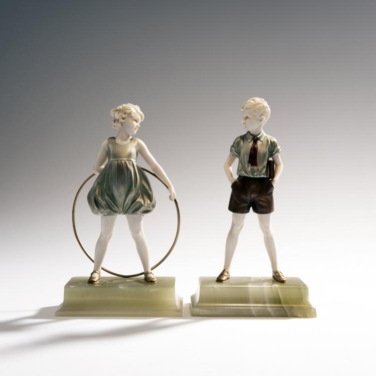 Bild 6 zu Objekt, 'Hoop Girl', c. 1930 , 144B 353