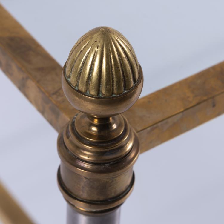 Bild 1 zu Objekt, Beistelltisch 'K&ouml;nigshof', um 1972, Maison Jansen, Paris, 143B 465