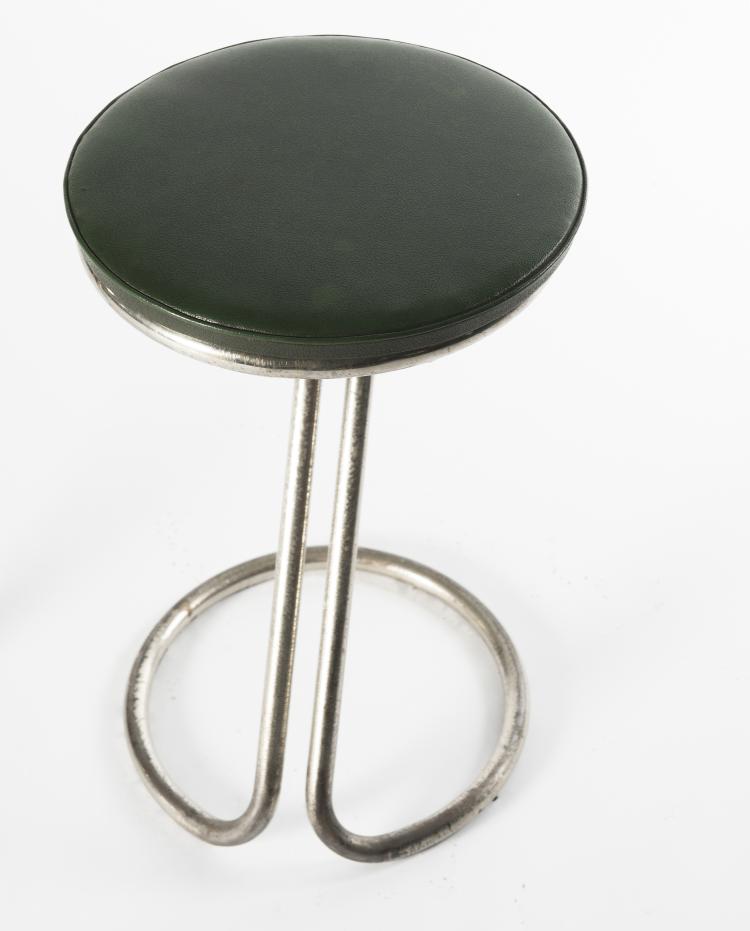 Bild 1 zu Objekt, Two 'Z' bar stools, c1920/30s, USA, 143B 287