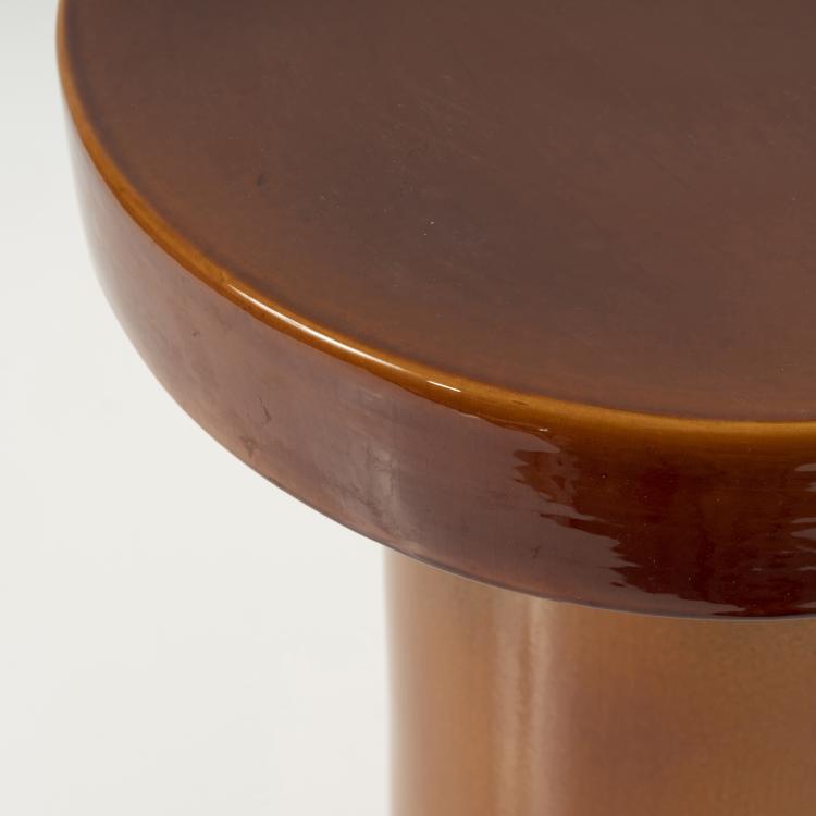 Bild 2 zu Objekt, Zwei kleine Beistelltische, um 1975, Italien, 146B 361