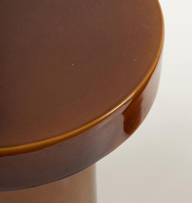 Bild 3 zu Objekt, Zwei kleine Beistelltische, um 1975, Italien, 146B 361