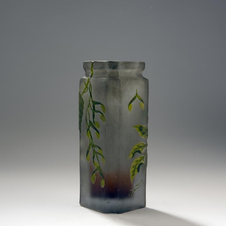 Bild 1 zu Objekt, Vase 'Erable &agrave; feuilles de fr&ecirc;ne', 1905-08, Gall&eacute;, Etablissements, Nancy, 147B 196