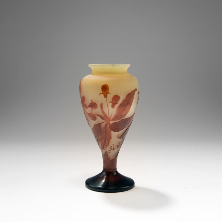 Bild 1 zu Objekt, Vase 'Fleurs de cerisier', 1908-18, Gall&eacute;, Etablissements, Nancy, 150B 201
