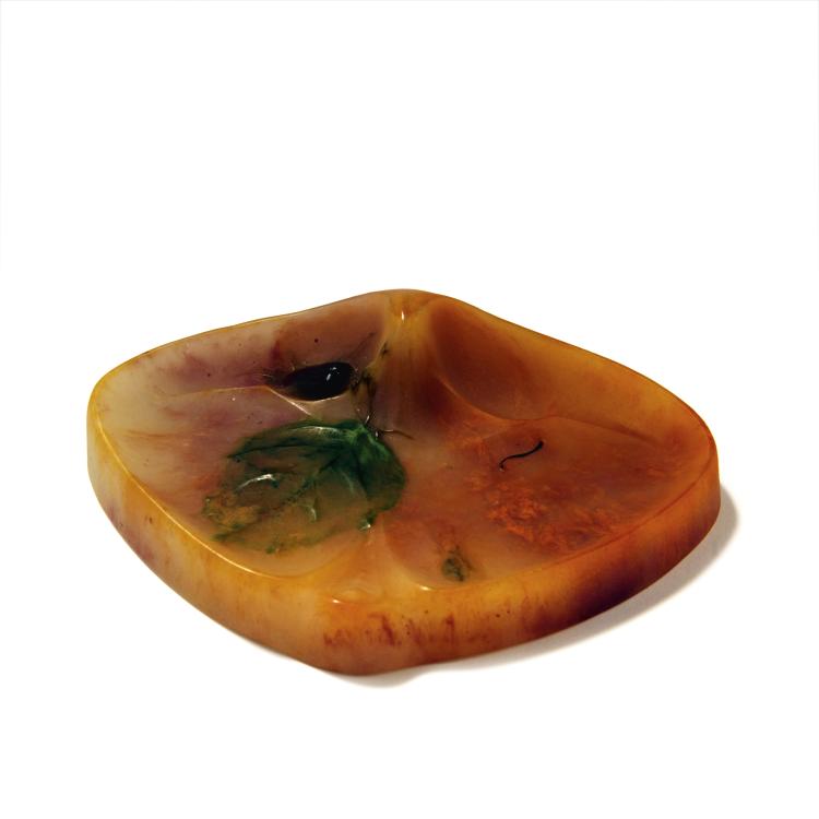 Hauptbild zu Objekt, 'Noisettes' vide poches, 1920s, Walter, Amalric, Nancy; Daum Fr&egrave;res, Nancy, 147B 261