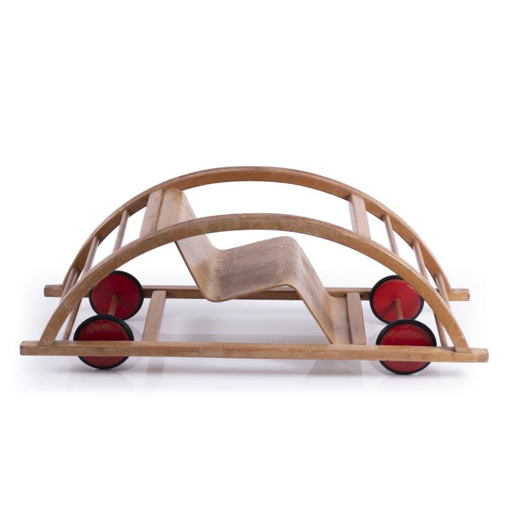 Hauptbild zu Objekt, Schaukelwagen, 1950, Siegfried Lenz, Berggie&szlig;h&uuml;bel/ Pirna, 145A 140