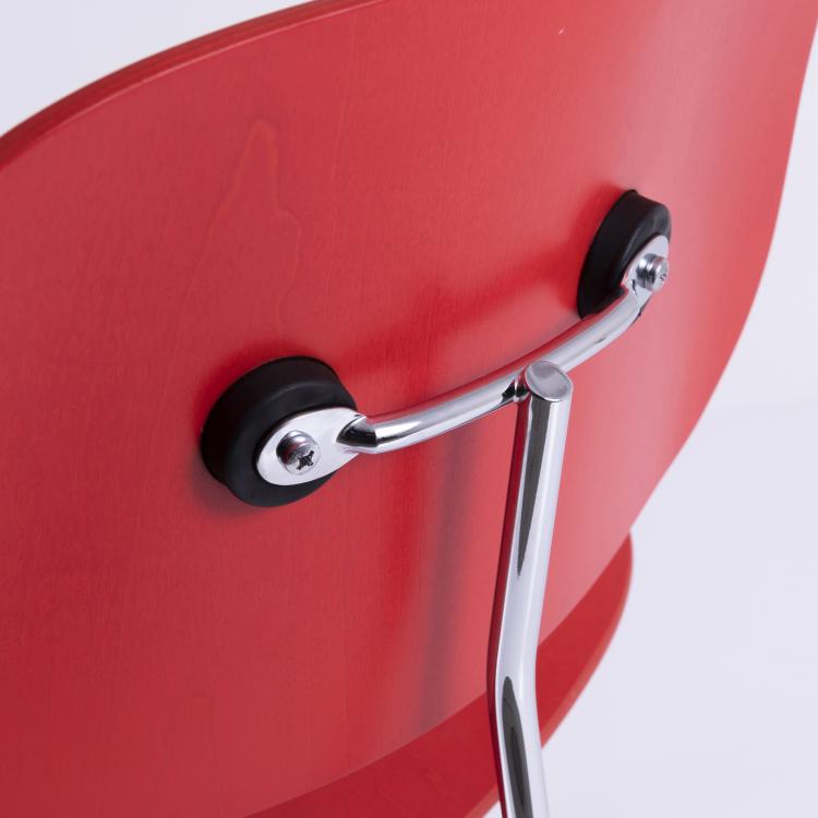 Bild 3 zu Objekt, 'LCM', 1946, Vitra, Weil am Rhein, 145B 231