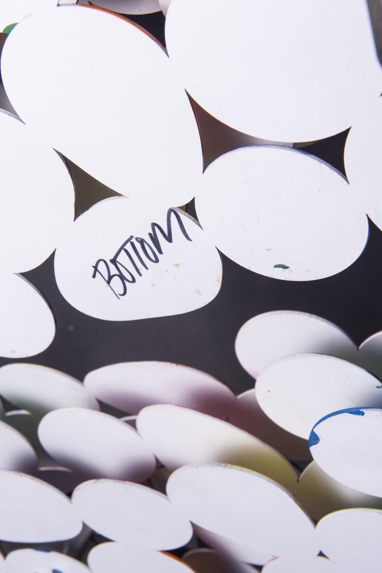 Bild 2 zu Objekt, 'Melts in Your Mouth', 2015, 145C 543