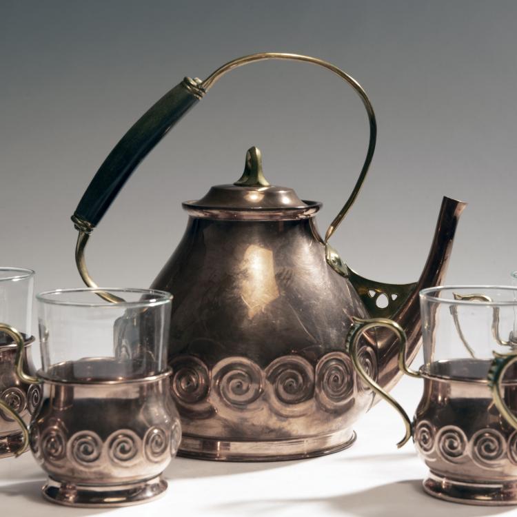 Bild 1 zu Objekt, Teapot and six glasses, c. 1903, Hueck, Eduard, L&uuml;denscheid, 144B 500