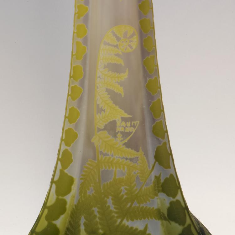 Bild 2 zu Objekt, Gro&szlig;e Berluze 'Foug&egrave;res', 1915-20, Daum Fr&egrave;res, Nancy, 147B 154