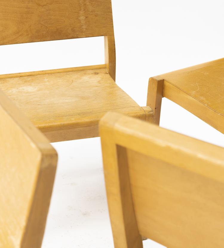 Bild 2 zu Objekt, Six '11 / 611' stacking chairs, 1929, Artek, Helsinki, 145B 207
