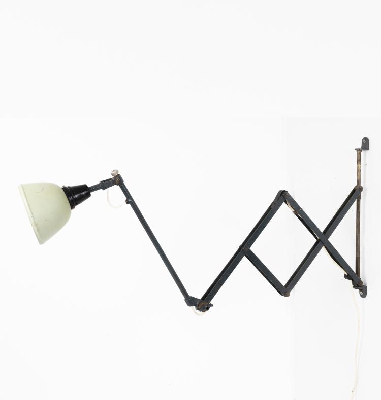 Hauptbild zu Objekt, 'Midgard' scissor light, 1926, Industriewerke Auma; R&ouml;nneberger & Fischer; Midgard, 146C 405