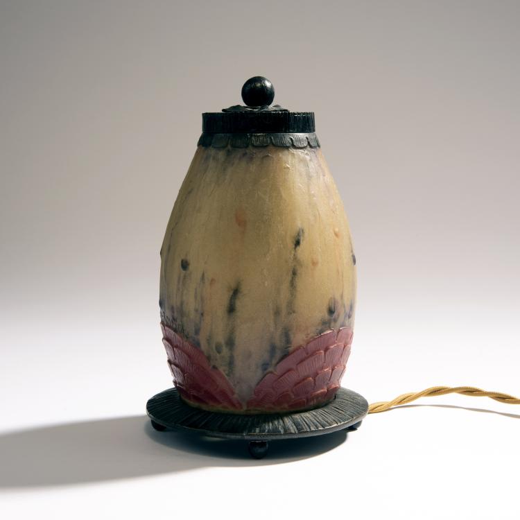 Bild 1 zu Objekt, 'Fleurs persanes' table lamp, c. 1923, Argy-Rousseau, Gabriel, Paris, 144B 67
