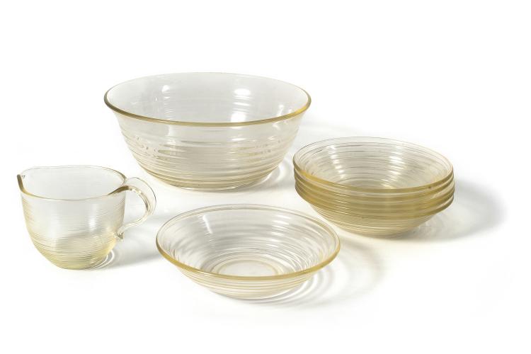 Hauptbild zu Objekt, 'Stralsund' compote set, 1936, Wilhelm Wagenfeld, Vereinigte Lausitzer Glaswerke,  Wei&szlig;wasser, 145A 129