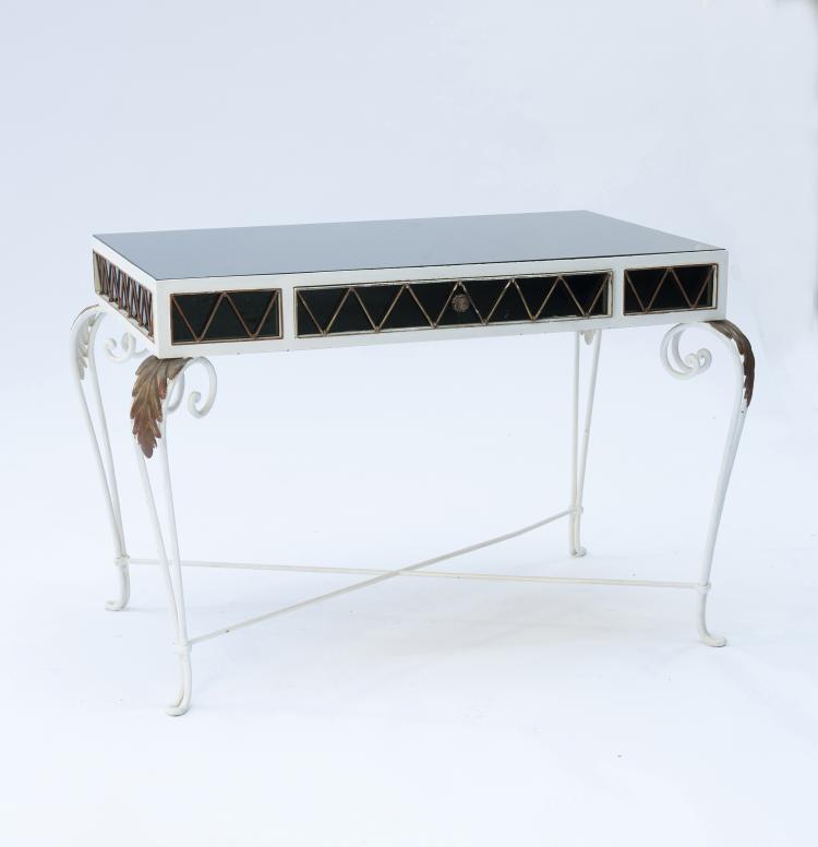 Bild 3 zu Objekt, Desk, armchair and side table, 1940/50s , Frankreich, 145B 222