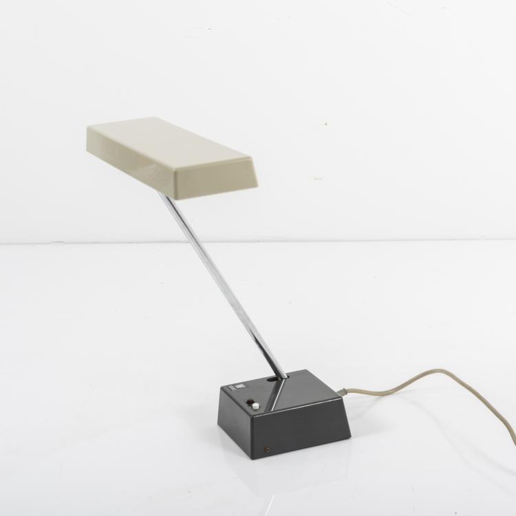 Bild 2 zu Objekt, 'Odette' - 'TL 218' desk light, 1961, Waldmann-Leuchten, Schwenningen, 145A 157