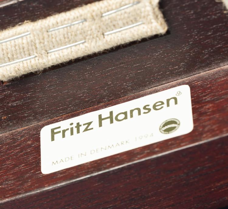 Bild 5 zu Objekt, 12 'China chair' armchairs, 1944, Hansen, Fritz, Allerod, 145B 228