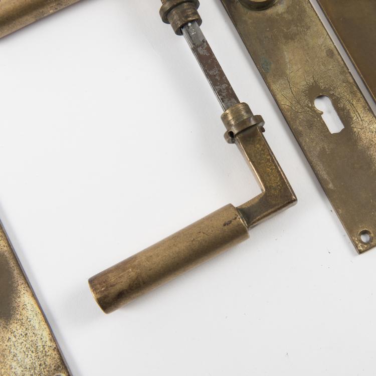 Bild 3 zu Objekt, Four sets of door handles, 1923, Loevy, S. A., Bronzegie&szlig;erei Berlin; Engstfeld, Wilhelm, Heiligenhaus, 146C 485