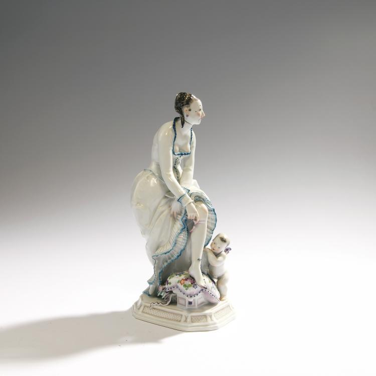 Bild 1 zu Objekt, 'Lady with Amor', c. 1923, Meissen, StPM, 144B 386