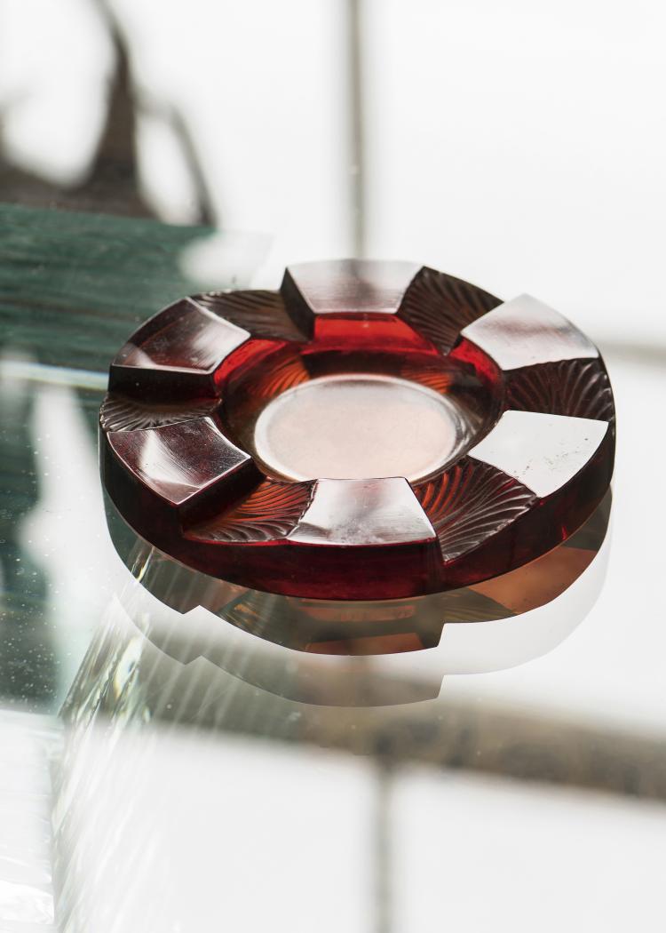 Hauptbild zu Objekt, Aschenbecher 'Cuba', 1928, Lalique, Ren&eacute;, Winger-sur-Moder, 144C 8