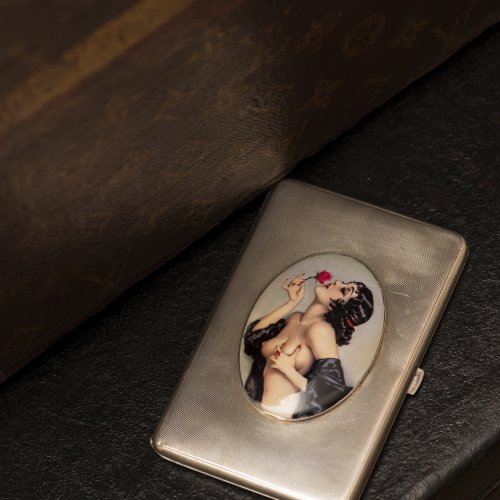 Cigarette Case with erotic decoration, 1929