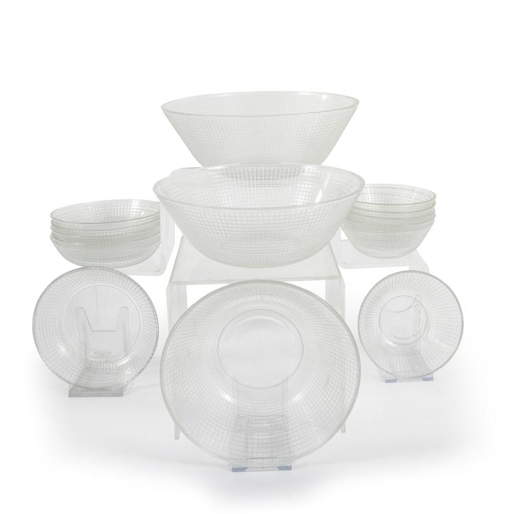 Hauptbild zu Objekt, Schalenset 'Greifswald', 1938/39, Vereinigte Lausitzer Glaswerke, Wei&szlig;wasser (zugeschrieben), 145A 133