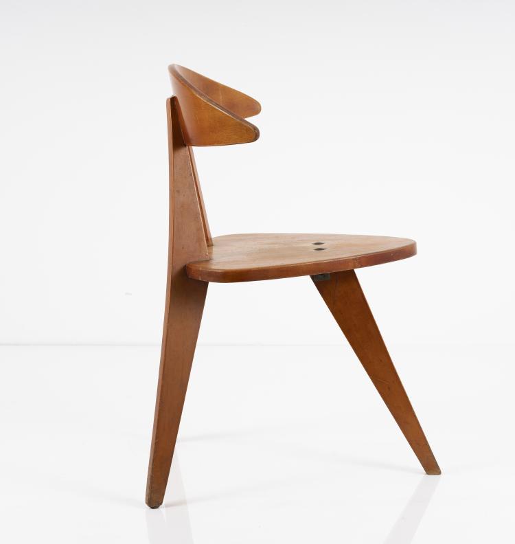 Bild 1 zu Objekt, Three legged child's chair, 1954, Wilkhahn, Eimbeckhausen, 145A 144