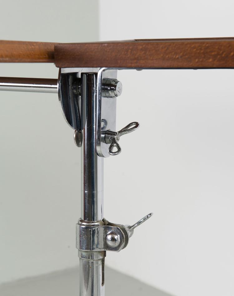 Bild 1 zu Objekt, Stehpult / Lesetisch 'Caruelle', um 1935, Cova, Mailand, 145B 217