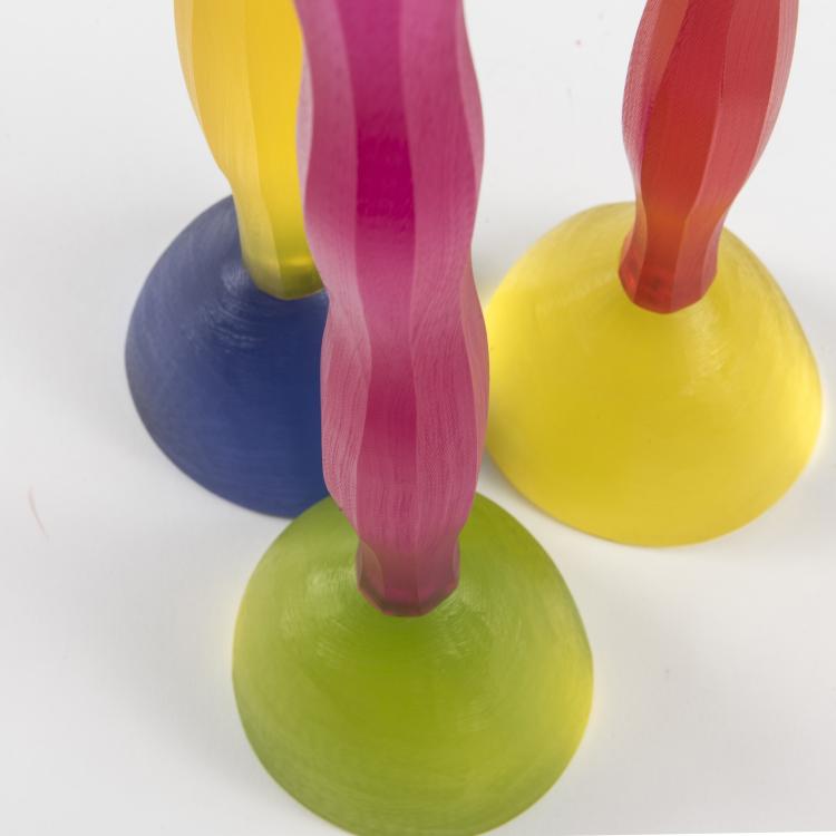 Bild 2 zu Objekt, Three 'Benazir' candlesticks, Galerie 'En Attendant les Barbares', Paris, 145B 253